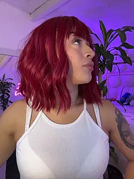 lucianaroy online show from 11/14/25, 10:07