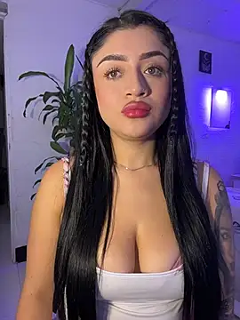 lucianaroy online show from 12/16/25, 01:54