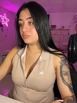 lucianaroy online show from 04/19/26, 05:51