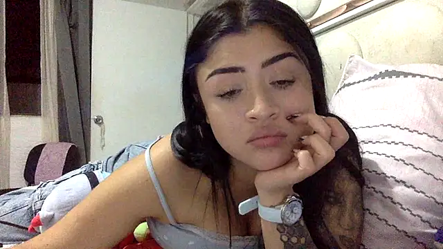 lucianaroy online show from 07/18/26, 01:21