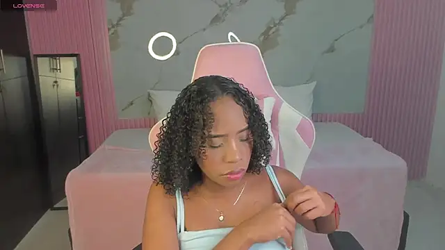 lia 16 online show from 02/06/25, 03:31