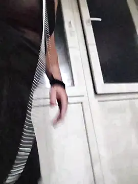 Snapshot of DjiniCD chatting on 12/13/24, 08:26 DjiniCD online show from 12/13/24, 08:26