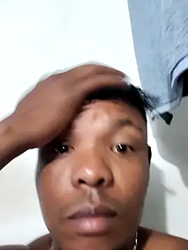 hugo3918  online show from 02/06/26, 02:09