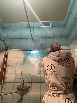 Snapshot of LikaCat chatting on 01/27/25, 02:10 LikaCat online show from 01/27/25, 02:10