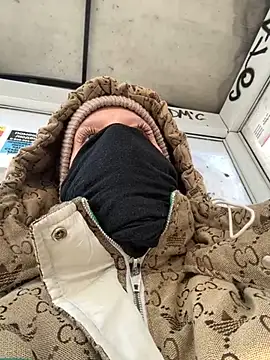 Snapshot of LikaCat chatting on 02/01/25, 07:15 LikaCat online show from 02/01/25, 07:15