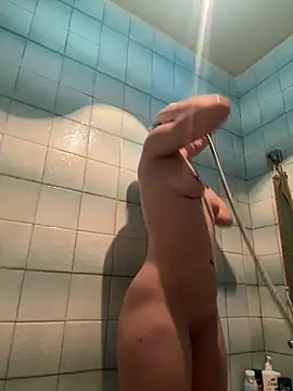 Snapshot of LikaCat chatting on 02/10/25, 01:14 LikaCat online show from 02/10/25, 01:14