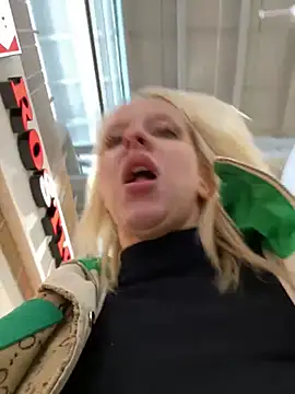 Snapshot of LikaCat chatting on 02/23/25, 07:11 LikaCat online show from 02/23/25, 07:11