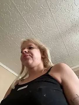 Snapshot of LikaCat chatting on 03/15/25, 02:03 LikaCat online show from 03/15/25, 02:03