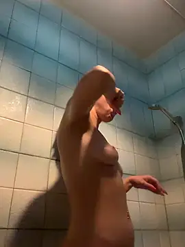 Snapshot of LikaCat chatting on 09/15/25, 03:06 LikaCat online show from 09/15/25, 03:06