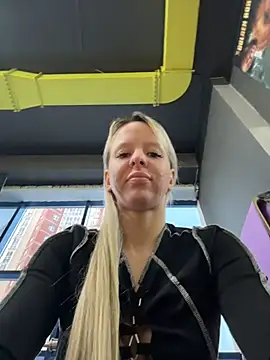 LikaCat online show from 12/16/25, 03:00