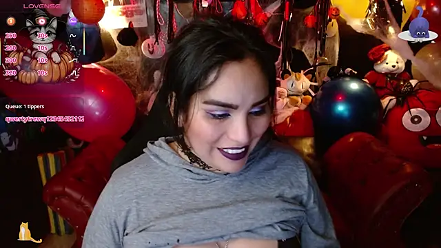 kureiji hentaii online show from 10/30/25, 12:01