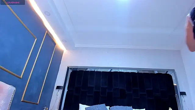 NikkySmiith online show from 02/17/25, 06:59