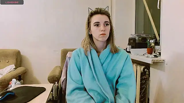 Snapshot of RosaJil chatting on 03/12/25, 05:17 RosaJil online show from 03/12/25, 05:17