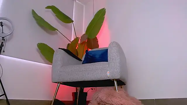 Sara ow online show from 03/13/26, 07:53