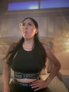 Snapshot of MarianaBenz chatting on 02/01/25, 08:16 MarianaBenz online show from 02/01/25, 08:16