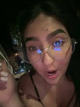 Snapshot of MarianaBenz chatting on 03/05/25, 02:36 MarianaBenz online show from 03/05/25, 02:36