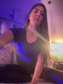 Snapshot of MarianaBenz chatting on 03/15/25, 09:05 MarianaBenz online show from 03/15/25, 09:05