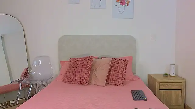 KristennBlue online show from 01/18/26, 12:42