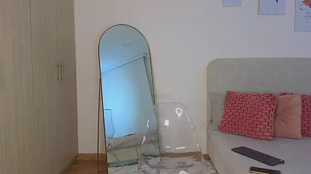 KristennBlue online show from 02/21/26, 04:52