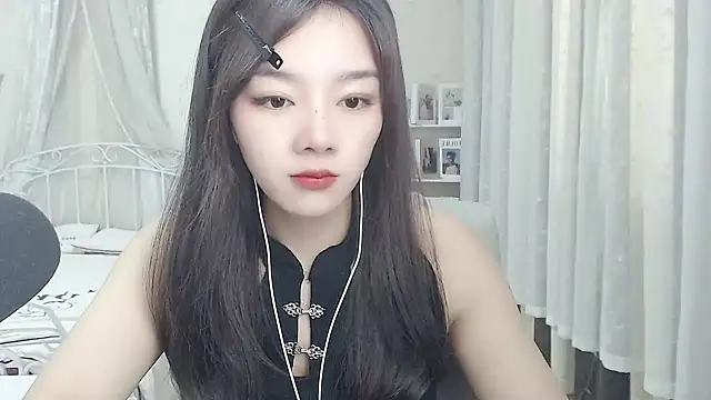 Jenny-Z online show from 05/06/26, 01:47