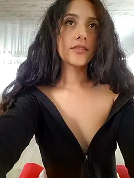 Snapshot of mari_mar69 chatting on 02/06/25, 12:59 mari mar69 online show from 02/06/25, 12:59