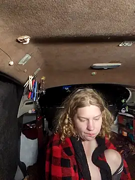 shadow199393 online show from 12/04/25, 01:15