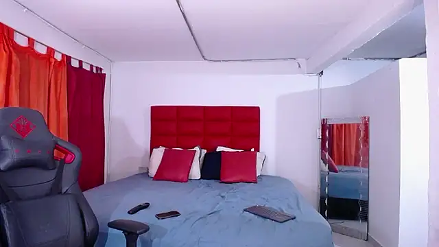 LyonGallego  online show from 02/25/26, 01:48