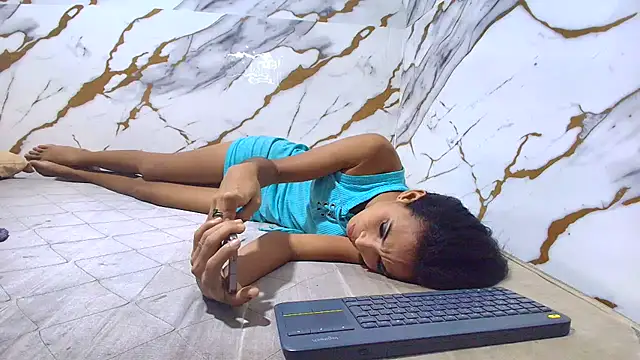 luciana daza online show from 03/08/26, 02:04