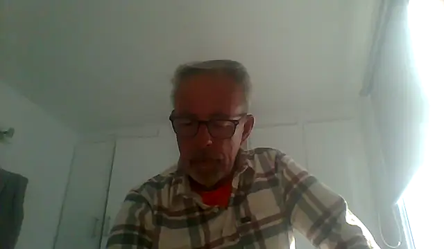 tuggy59 online show from 09/18/25, 03:03