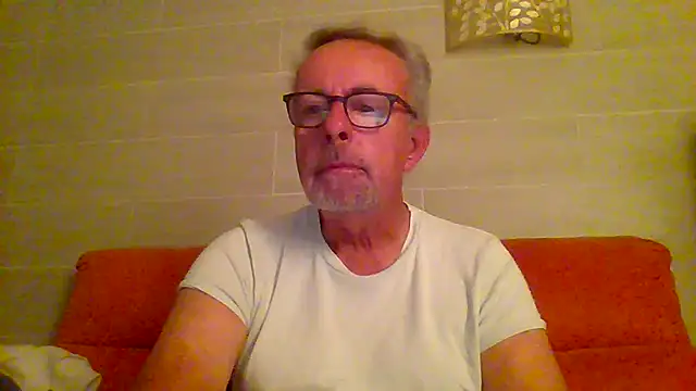 tuggy59 online show from 12/19/25, 05:58