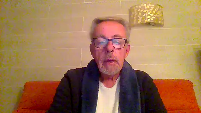 tuggy59 online show from 12/22/25, 05:59