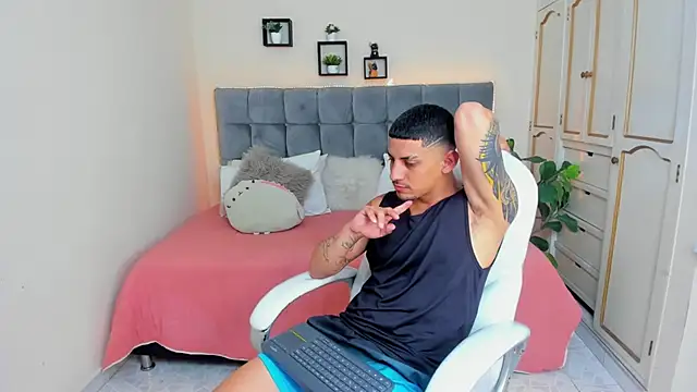 Alex cute77 online show from 01/10/25, 02:55