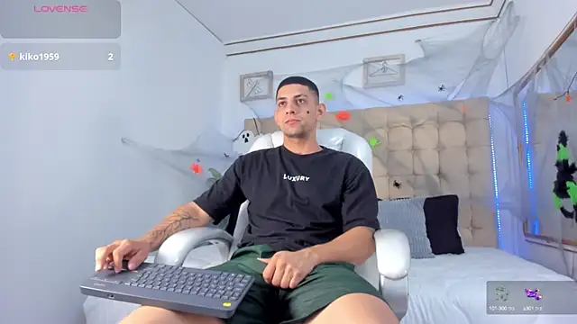 Alex cute77 online show from 10/16/25, 12:39