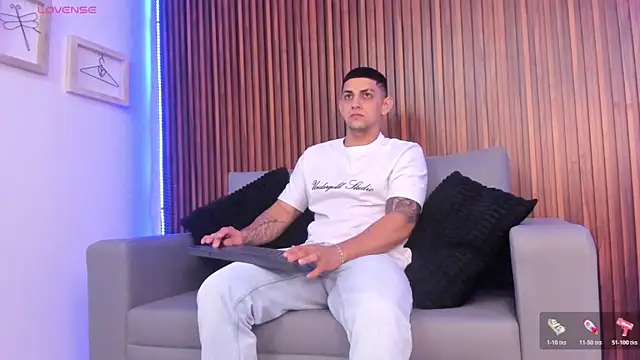 Alex cute77 online show from 02/08/26, 11:46