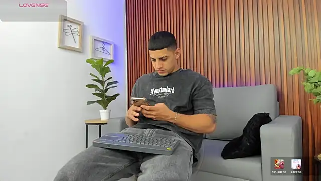 Alex cute77 online show from 04/06/26, 11:55