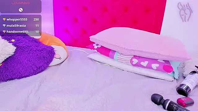 Snapshot of Sofia_Girl_ chatting on 02/14/25, 09:56 Sofia Girl online show from 02/14/25, 09:56