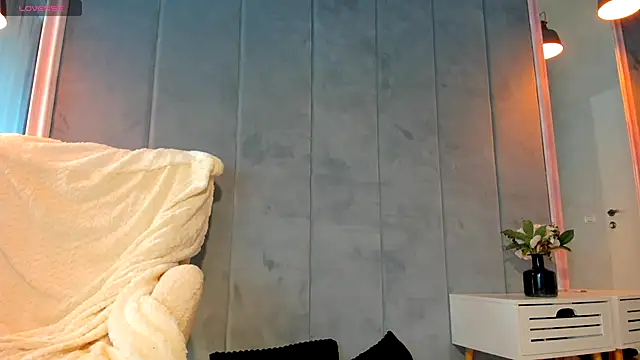 Snapshot of Sassy_Teen chatting on 10/23/25, 09:19 Sassy Teen online show from 10/23/25, 09:19