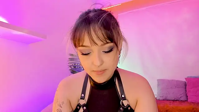 Gloomydoll online show from 11/06/25, 06:42