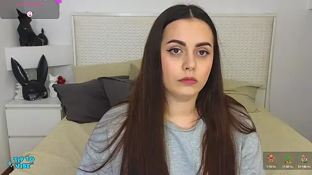 Snapshot of Eva_Rogers_ chatting on 01/14/25, 01:28 Eva Rogers  online show from 01/14/25, 01:28