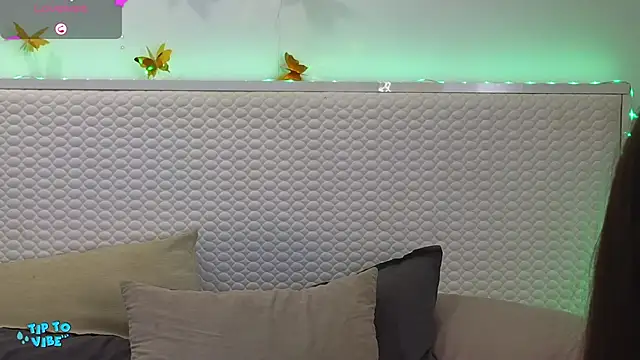 Snapshot of Eva_Rogers_ chatting on 03/04/25, 08:02 Eva Rogers  online show from 03/04/25, 08:02