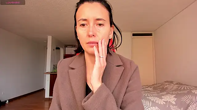 Snapshot of zoe_jeane_beker chatting on 12/11/24, 09:01 zoe jeane beker online show from 12/11/24, 09:01