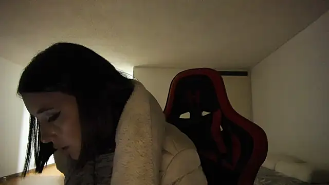 Snapshot of zoe_jeane_beker chatting on 12/20/24, 02:52 zoe jeane beker online show from 12/20/24, 02:52