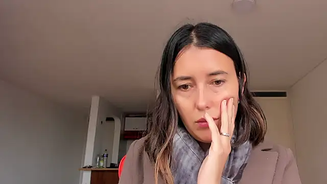 Snapshot of zoe_jeane_beker chatting on 02/10/25, 08:21 zoe jeane beker online show from 02/10/25, 08:21