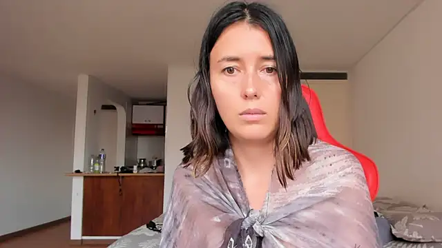 Snapshot of zoe_jeane_beker chatting on 02/11/25, 10:28 zoe jeane beker online show from 02/11/25, 10:28