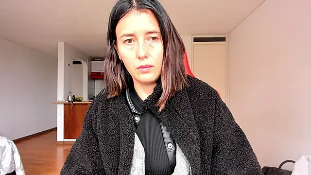 Snapshot of zoe_jeane_beker chatting on 02/20/25, 08:25 zoe jeane beker online show from 02/20/25, 08:25