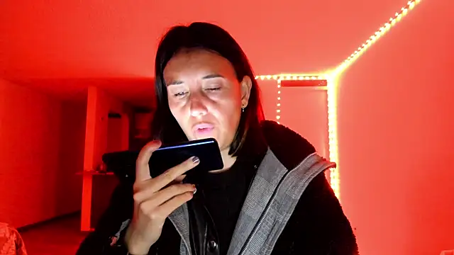 Snapshot of zoe_jeane_beker chatting on 02/20/25, 11:32 zoe jeane beker online show from 02/20/25, 11:32