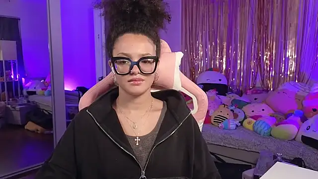 Snapshot of princessamberxo chatting on 06/16/26, 03:25 princessamberxo online show from 06/16/26, 03:25