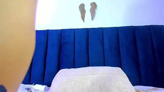 Anette  online show from 04/01/26, 07:55