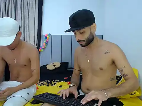 Evilboy555 online show from 11/23/25, 03:23