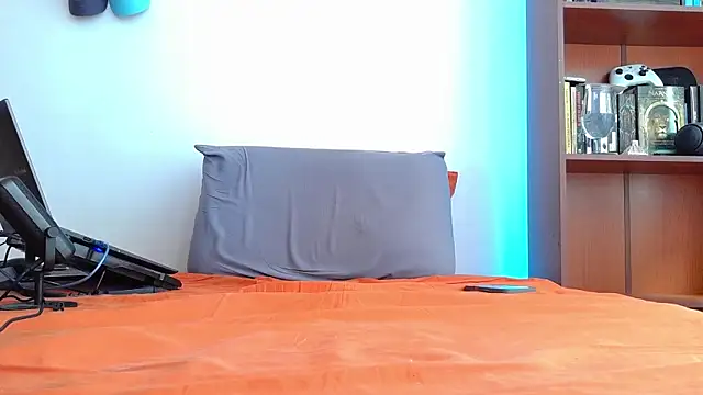 Snapshot of cristo_master chatting on 02/28/25, 05:15 cristo master online show from 02/28/25, 05:15